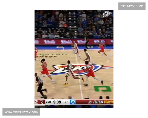 雷霆杰伦威廉姆斯快攻扣篮，步行者请求暂停